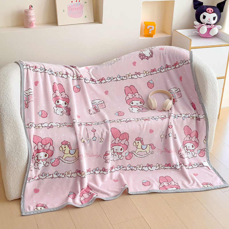 150x200 Hello Kitty Strawberry - Home And Textiles のレビューと価格